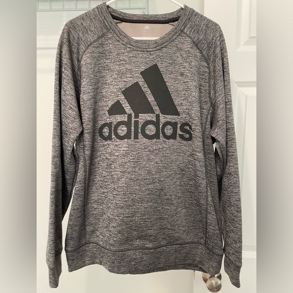 Adidas crewneck sweatshirt. Size L.